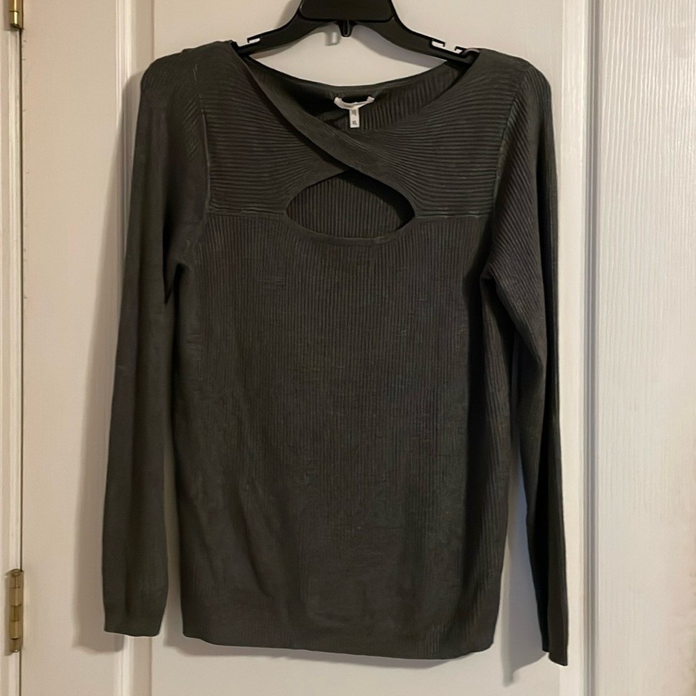 Maurices Ribbed Knit Top Women XL Grey Excellent Cutout Neck Long Sleeve Sweater